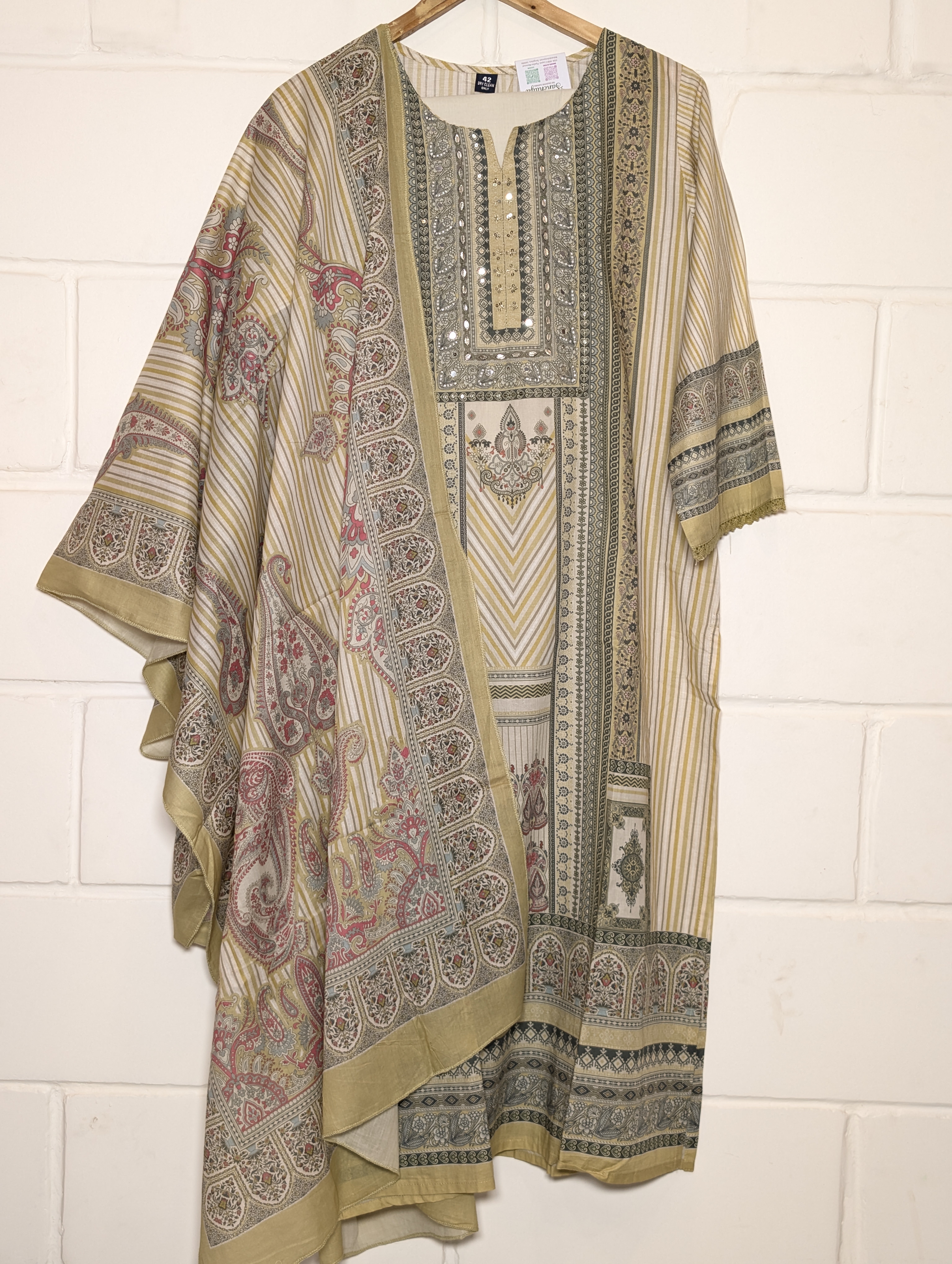 Printed Cotton Kurta Set with Intricate Mughal-Inspired Design - Image 2